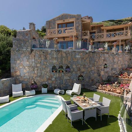 Felini Palace Agia Pelagia Екстериор снимка
