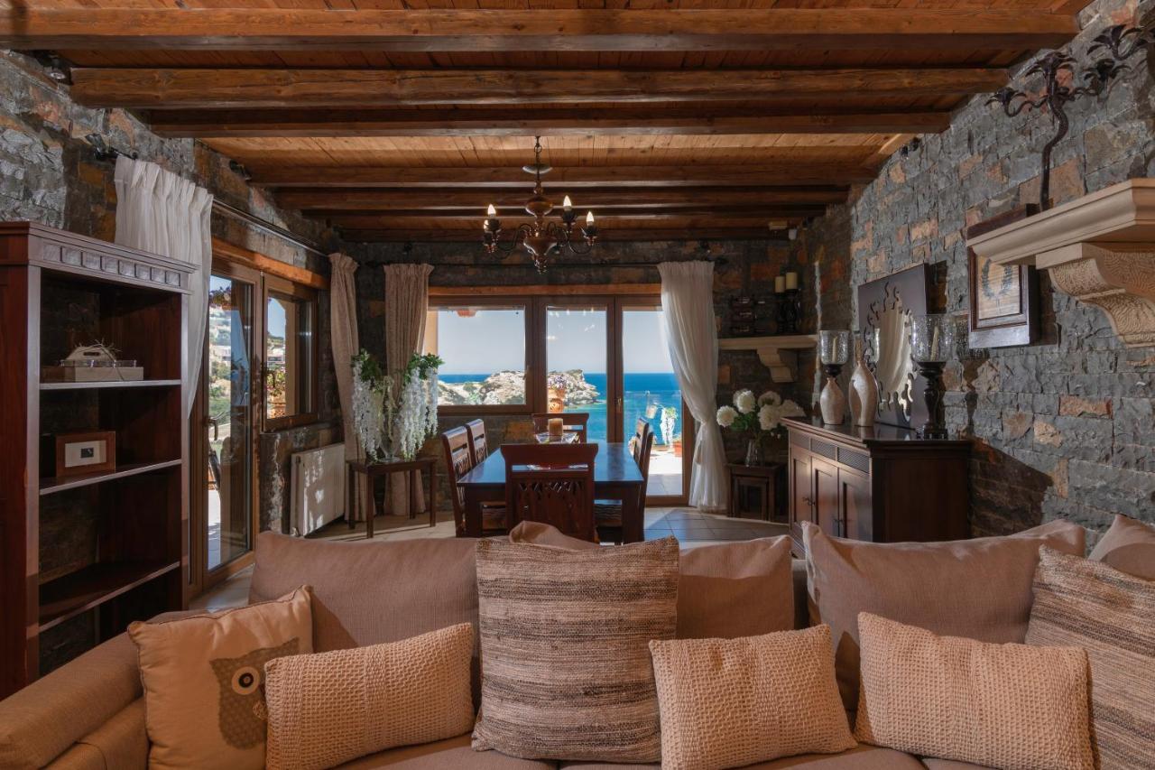 Felini Palace Agia Pelagia Екстериор снимка
