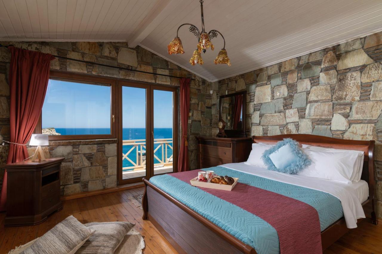 Felini Palace Agia Pelagia Екстериор снимка